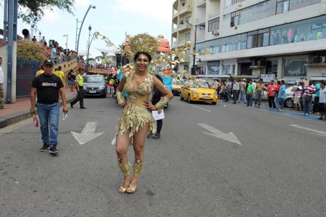 Orgullo LGBT Gay Ecuador Guayaquil 2015 - Asociación Silueta X con Diane Rodríguez DianeRodriguezz  (17)